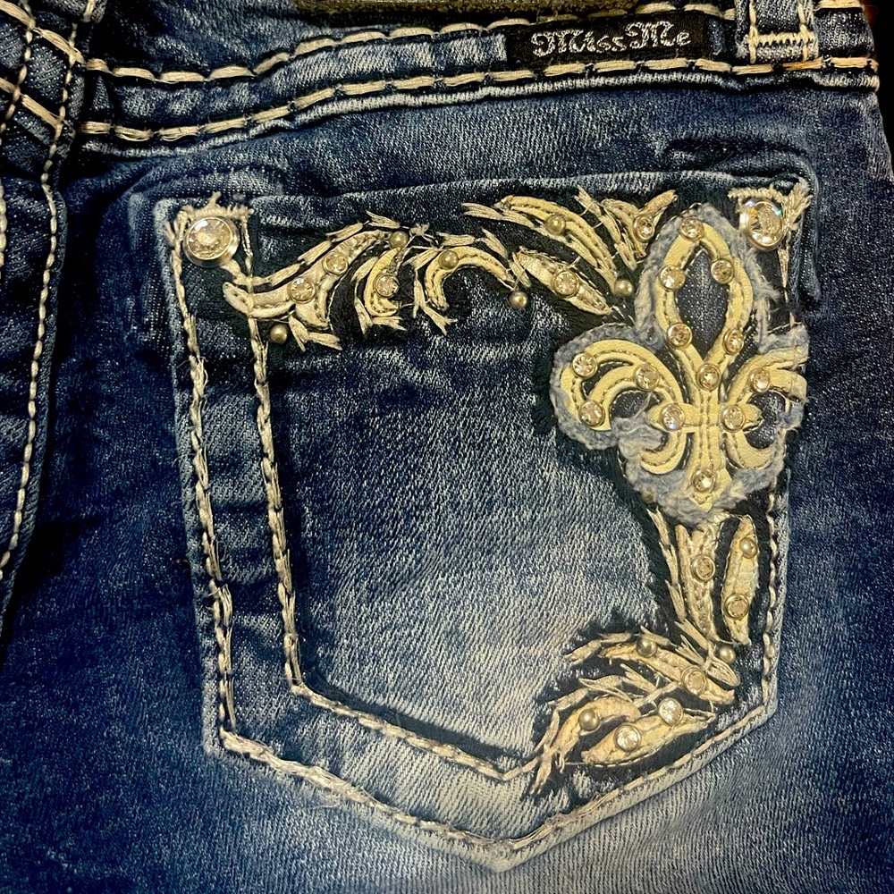 GIRLS MISS ME JEAN SHORTS SIZE 14